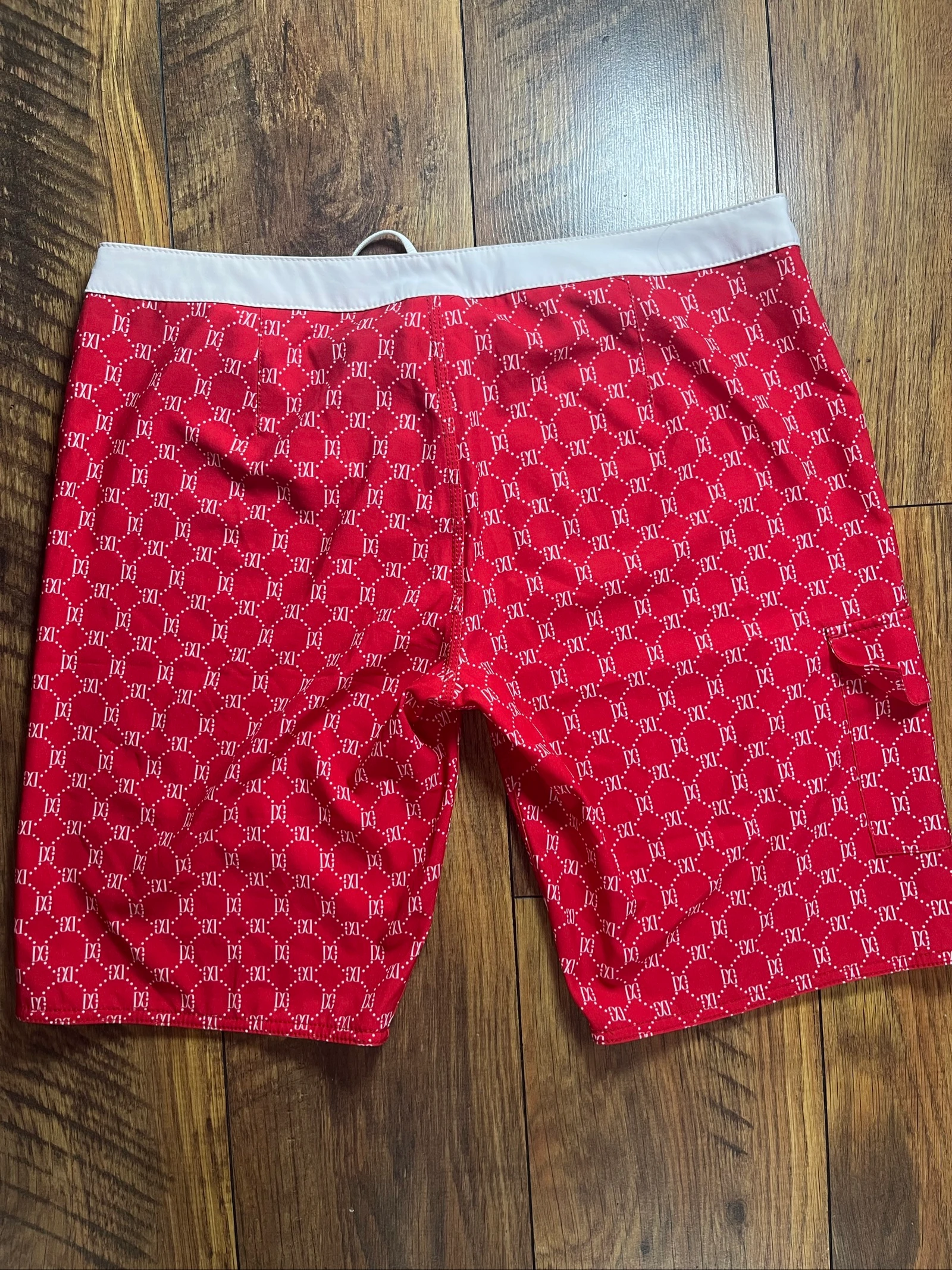 Rode monogramshort "DG" Luxe streetwearstijl - DC Shoes - Maat XS - zeer goede staat – photo 6